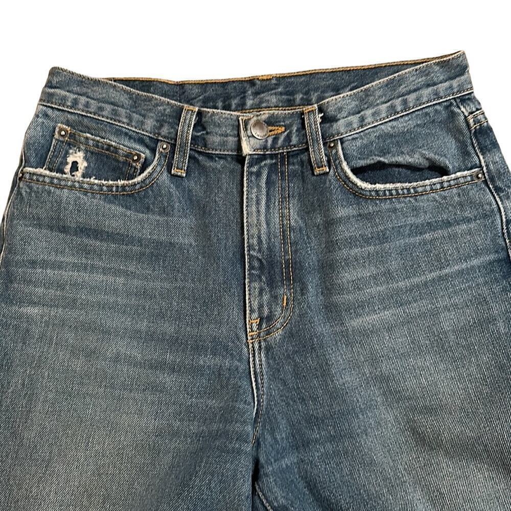Carmar Women’s All Cotton High Rise Straight Leg Distressed Jeans Size 28 - Picture 3 of 8